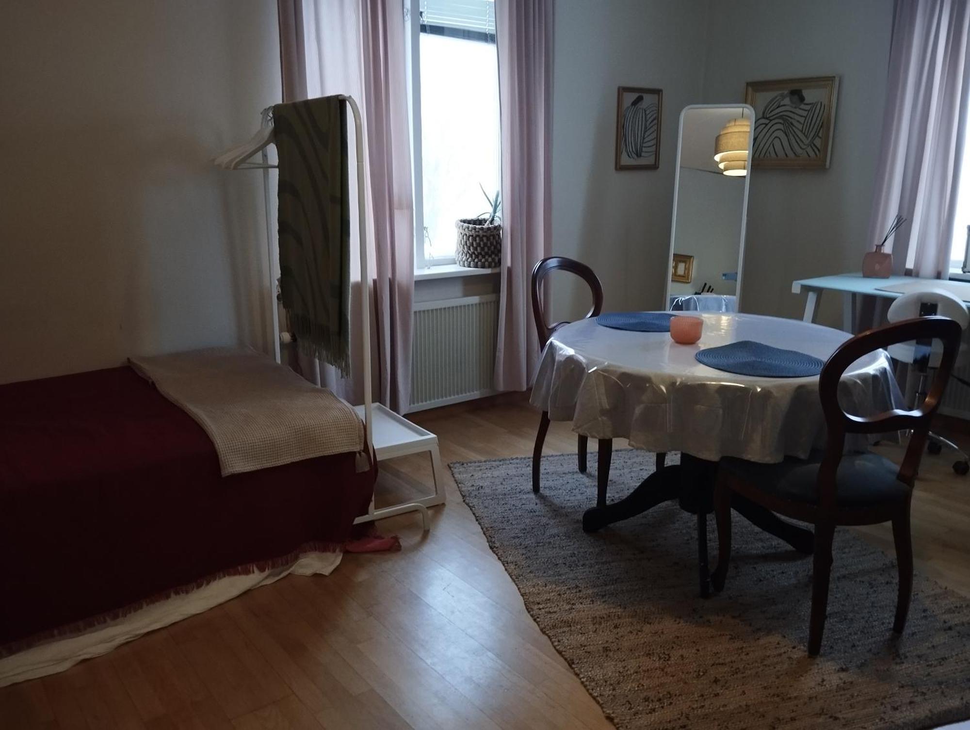 Centrala Stan- 2-Rums Gaestsvit, Perfekt Foer Kollegor Som Oenskar Separata Rum Umeå Dış mekan fotoğraf