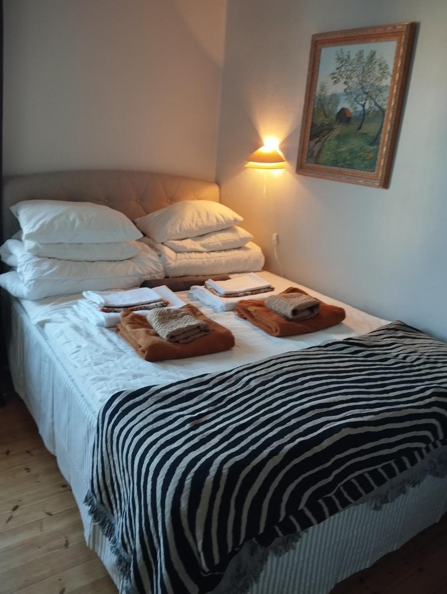 Centrala Stan- 2-Rums Gaestsvit, Perfekt Foer Kollegor Som Oenskar Separata Rum Umeå Dış mekan fotoğraf